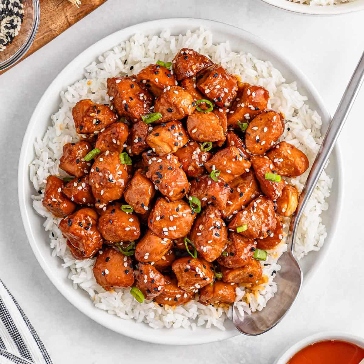 Slow Cooker Honey Garlic Chicken over rice