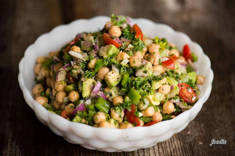 Chickpea salad with avocado and tomatoes