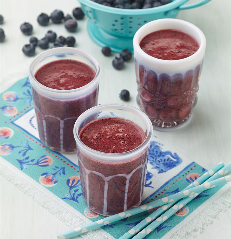 Almond, Wild Blueberry, and Flax Smoothie